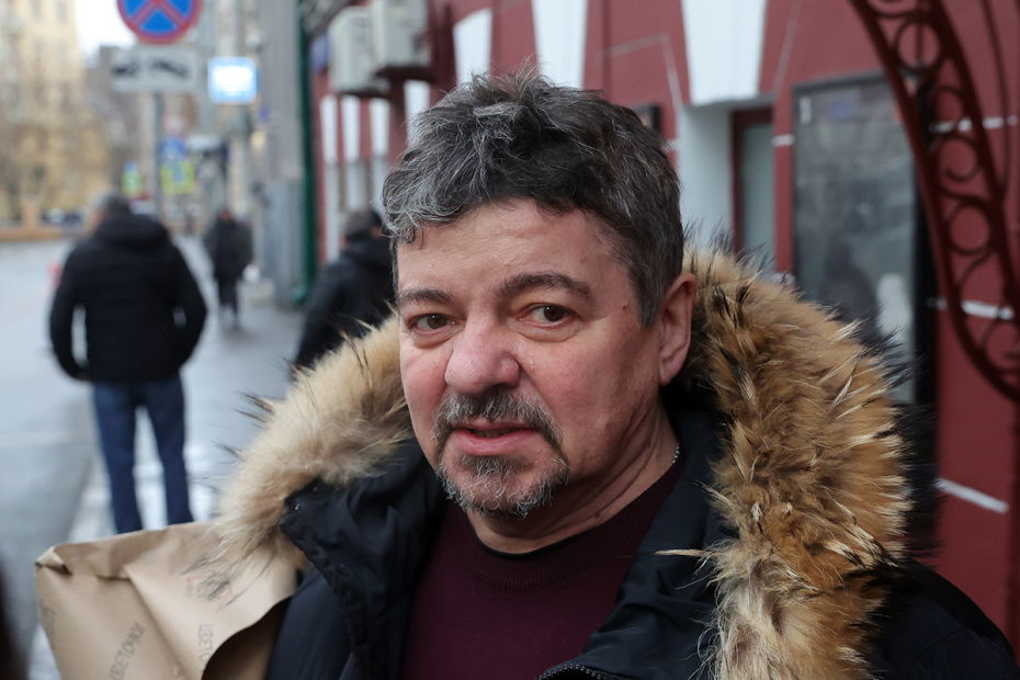 Игорь Довженко на церемонии прощания с актером театра и кино, народным артистом РФ Анатолием Лобоцким в театре Маяковского