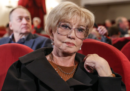 «Должна была сегодня играть»: смерть Алентовой стала шоком для Писарева