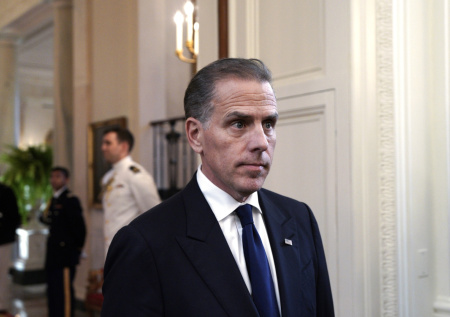 «Не от хорошей жизни»: политолог ответил, почему сын Байдена критикует Киев