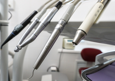 Юрист ответил, смогут ли жертвы банды стоматологов получить компенсацию