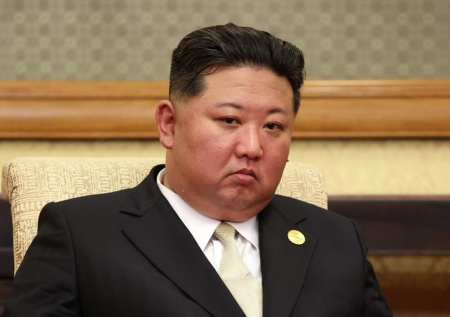 Ким Чен Ын ознакомился с ходом работ над секретной подлодкой