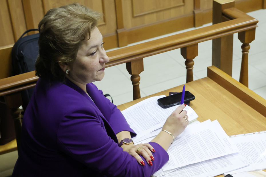 Адвокат покупательницы квартиры певицы Ларисы Долиной Полины Лурье Светлана Свириденко на рассмотрении иска о выселении Долиной из квартиры в Московском городском суде