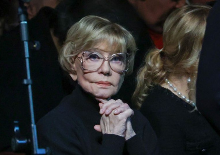 «Царствие небесное, Верочка»: Ургант, Михайлов, Драпеко о смерти Алентовой