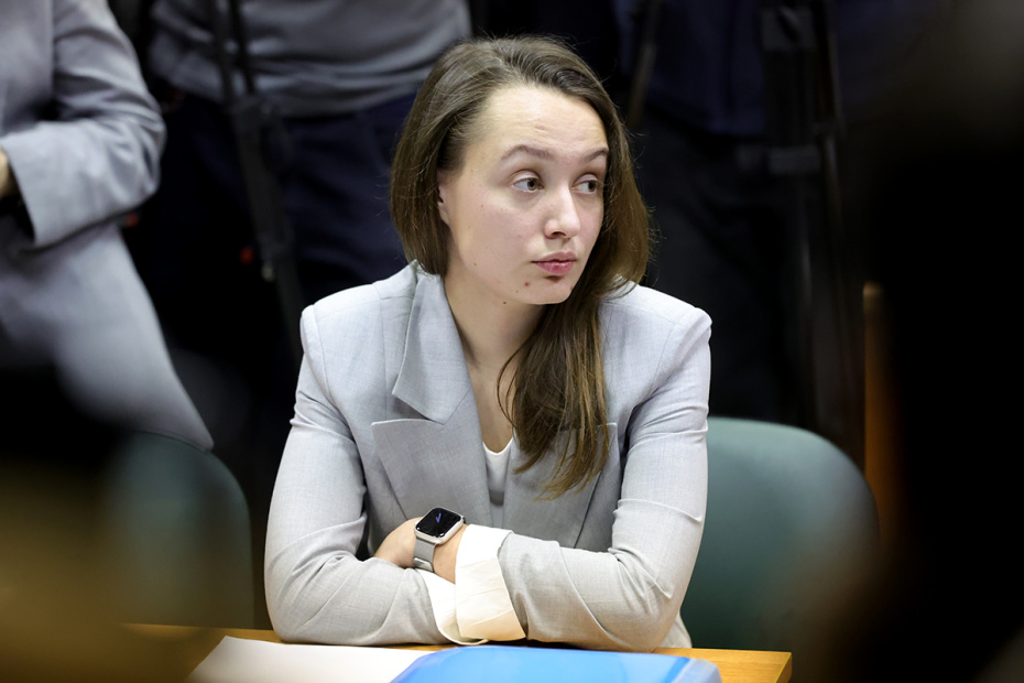 Адвокат певицы Ларисы Долиной Мария Пухова на рассмотрении иска о выселении Долиной из квартиры в Московском городском суде