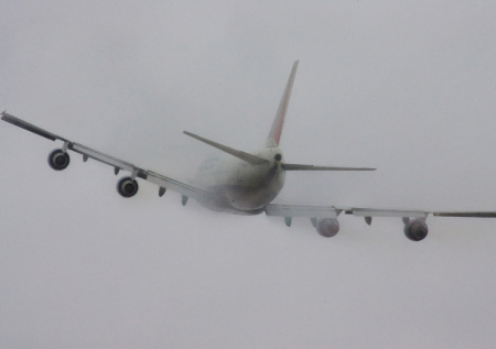 Российские авиакомпании получили право летать в Израиль ночью