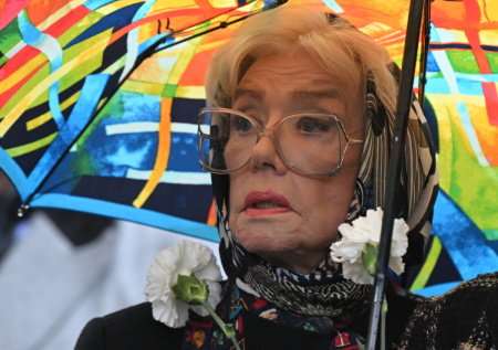 Внезапно умерла на похоронах Лобоцкого: последние фото Веры Алентовой