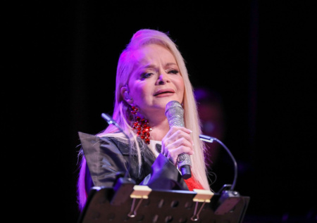 Долину заменили на другого исполнителя за неделю до концерта в Москве