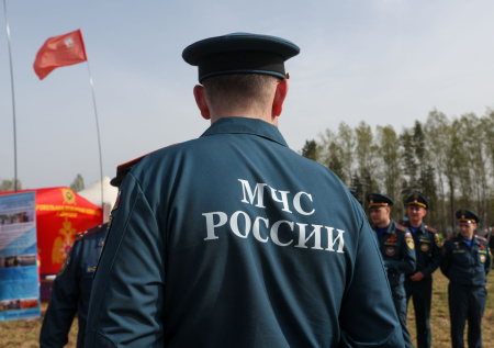 «Это работа под давлением»: истории спасателей из необычных отрядов МЧС