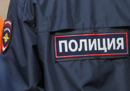 Мужчина открыл стрельбу из автомата в супермаркете российского города