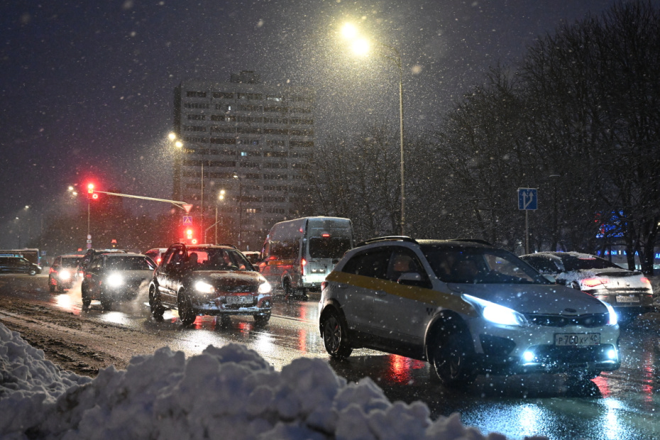 Снежная погода в Москве