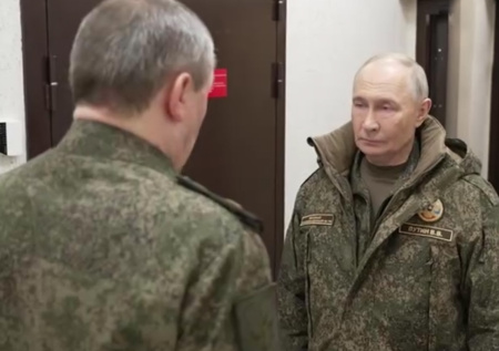 Путин посетил один из пунктов управления войск СВО