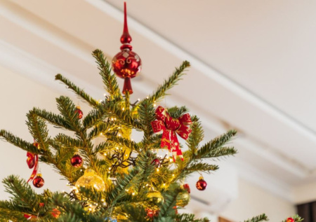 Уголовное преследование грозит россиянам за новогодний «атрибут»