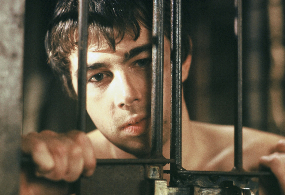 Сергей Бодров — младший в фильме «Медвежий поцелуй» (кадр из фильма). Пресс-показ фильма, снятого режиссером Сергеем Бодровым — старшим