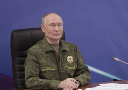 Появились кадры с Путиным в командном пункте СВО