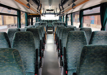 Стоматолог приняла роды у школьницы прямо в автобусе в Сибили