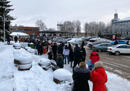 Границу России перед Новым годом штурмуют гости из ЕС