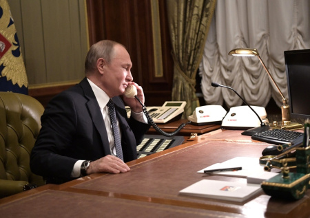 Песков подтвердил телефонный разговор Путина и Трампа