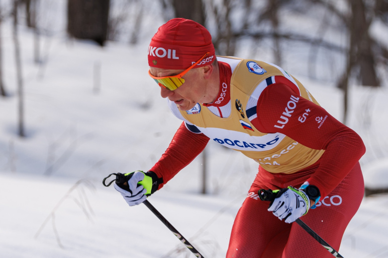 Александр Большунов