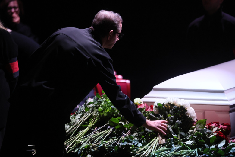 Церемония прощания с Верой Алентовой