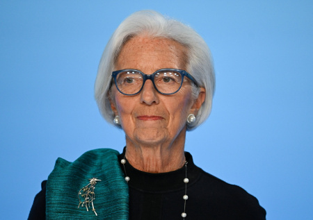 Поддержка РФ и Путина, критика Запада: как Лагард стала главным банкиром ЕС