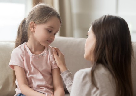 Юрист дала совет бывшим супругам, как установить порядок общения с ребенком