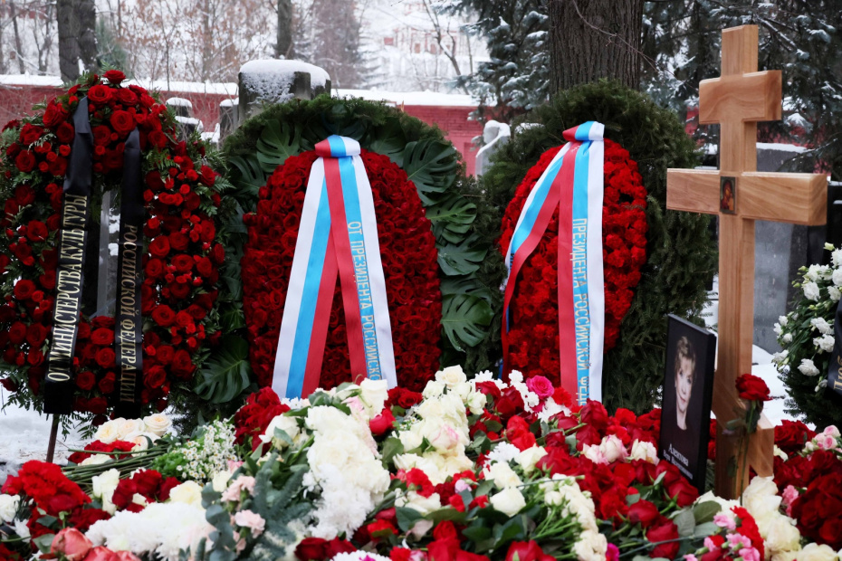 Могила Веры Алентовой