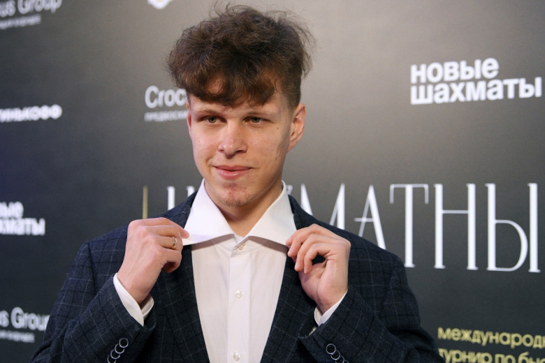 Владислав Артемьев