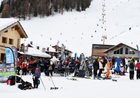 В Альпах произошла массовая эвакуация детей и взрослых