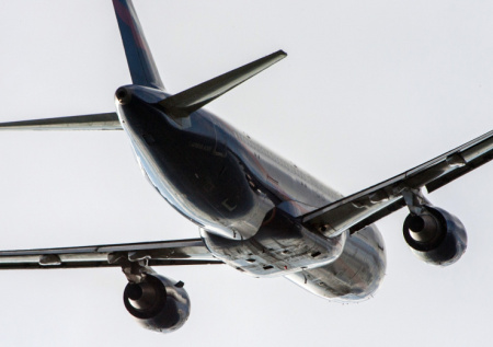 Аэропорт Геленджика заморозил прием и выпуск самолетов