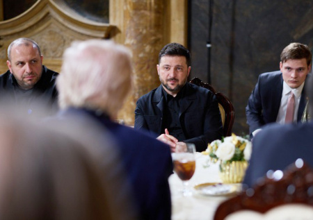 В США возникла суматоха из-за нового требования Зеленского