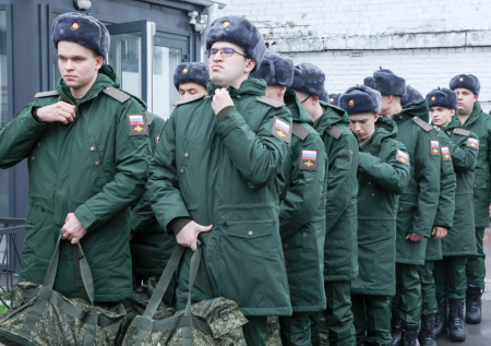 Белоусов подписал приказ о призыве в 2026 году