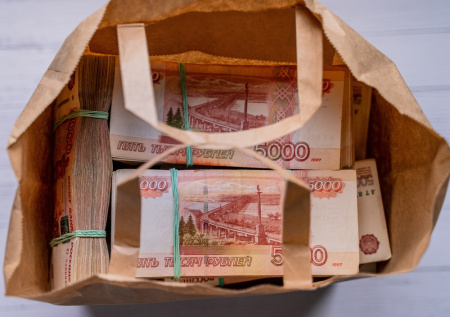 Плохая меткость спасла ребенка богатых родителей от мошенников