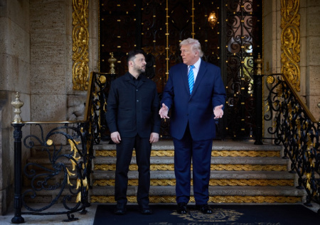 Зеленский пригласил Трампа в Киев