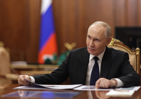 Путин поздравил Иран с праздником Шабэ Челле