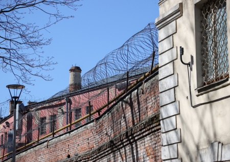 «Просят смертную казнь»: юрист раскрыл, как отбывают заключение маньяки