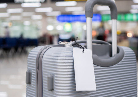 Туристы почти сутки сидят на чемоданах в Пулково