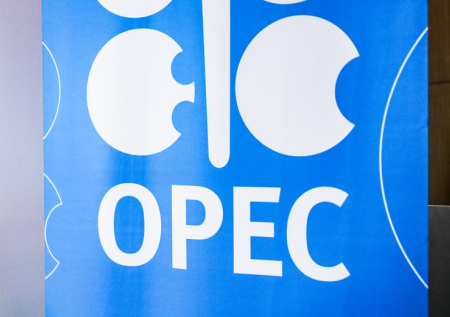 Стало известно о возможном решении ОПЕК+ о добыче нефти