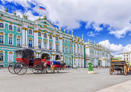 В Петербурге предложили запустить регулярное движение конных экипажей
