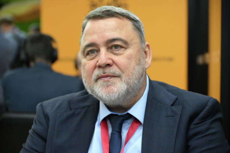 Игорь Артемьев