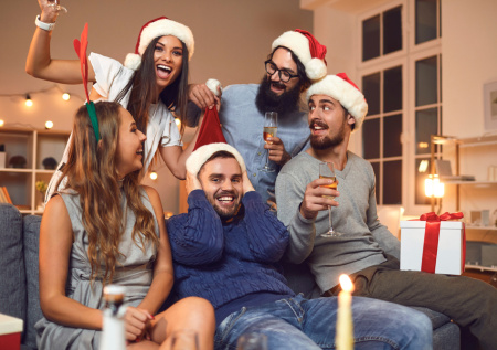 Россиянам рассказали, как справиться с шумными соседями в Новый год