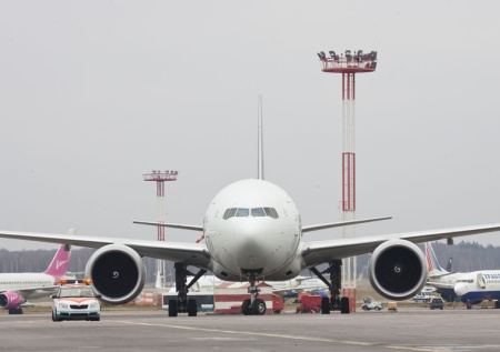 Самолеты застряли в аэропортах Домодедово и Жуковский