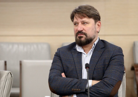 Звезда «Счастливы вместе» ответил на обвинения жены