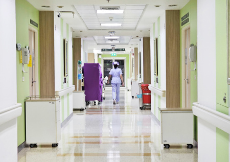 Известная певица провела Новый год на больничной койке