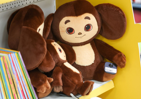 «Чебурашка 2» вернулся и разнес «Простоквашино» в новогоднем кинопрокате