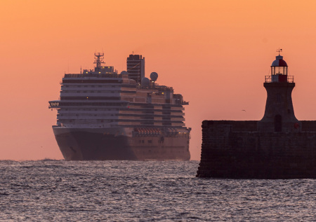 Женщина отправилась в новогодний круиз и бесследно исчезла
