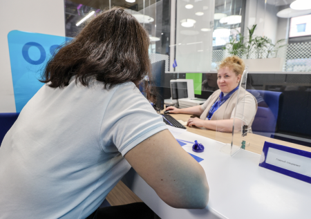 Стало известно, где в России платят больше 400 тыс. рублей в месяц