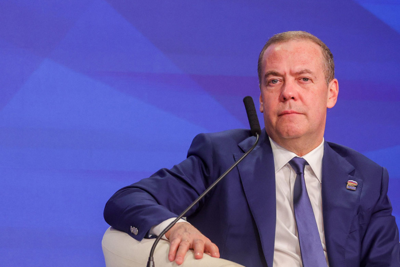 Дмитрий Медведев