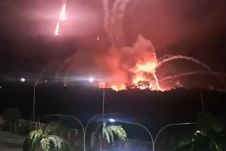 Серия мощных взрывов прогремела в столице Венесуэлы Каракасе ночью 3 января