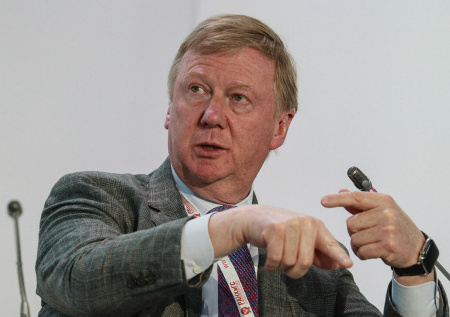 Суд уточнил приговор фигурантам, обокравшим Чубайса на 65 млн рублей