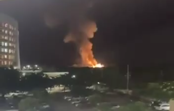 Серия мощных взрывов прогремела в столице Венесуэлы Каракасе ночью 3 января